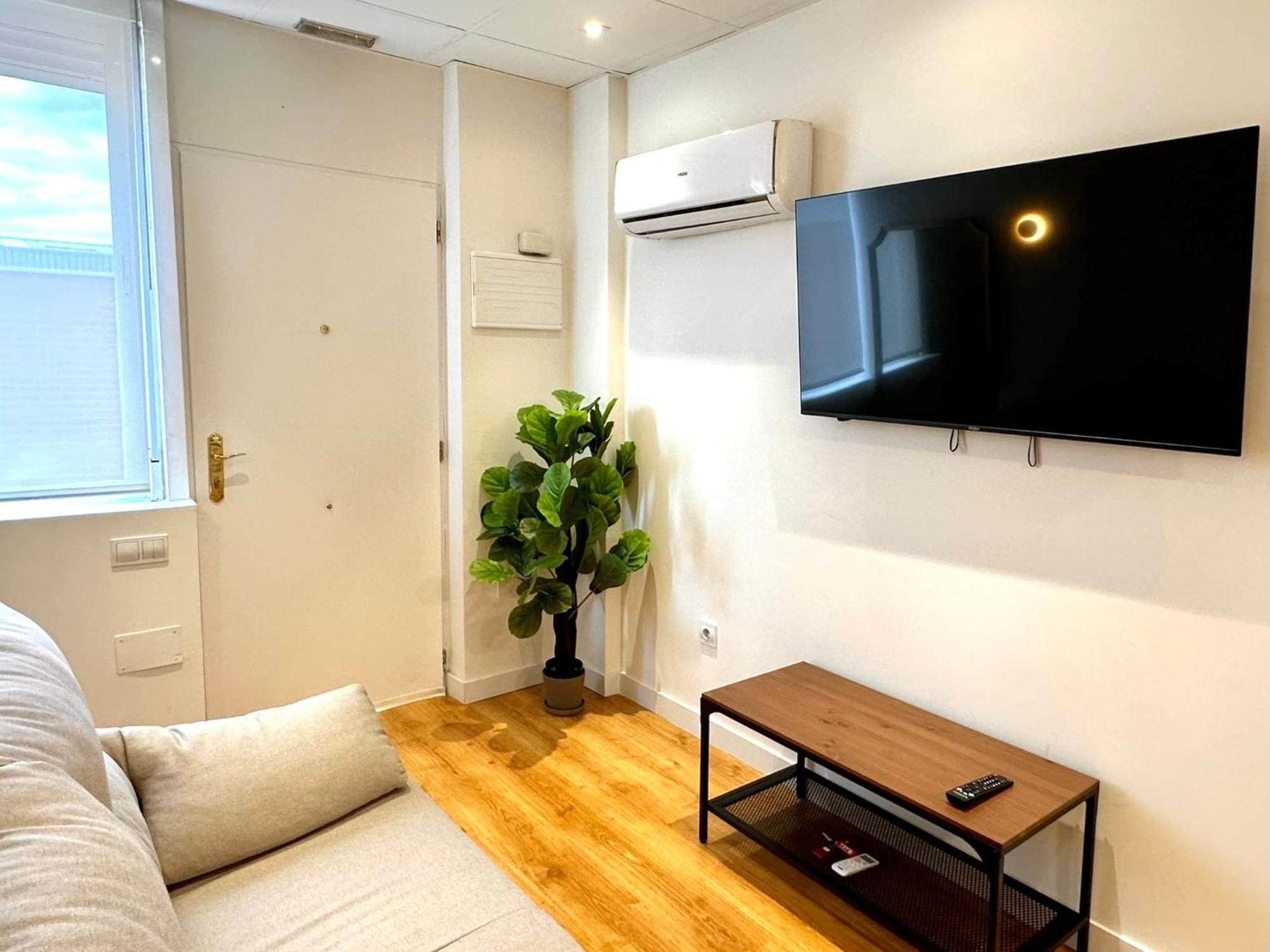 Apartamentos Noviembre Мадрид Экстерьер фото
