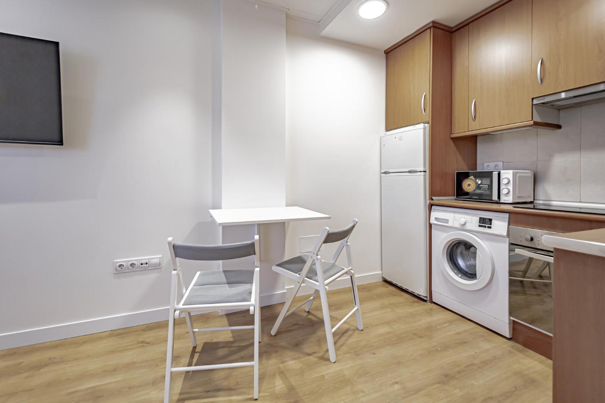 Apartamentos Noviembre Мадрид Экстерьер фото