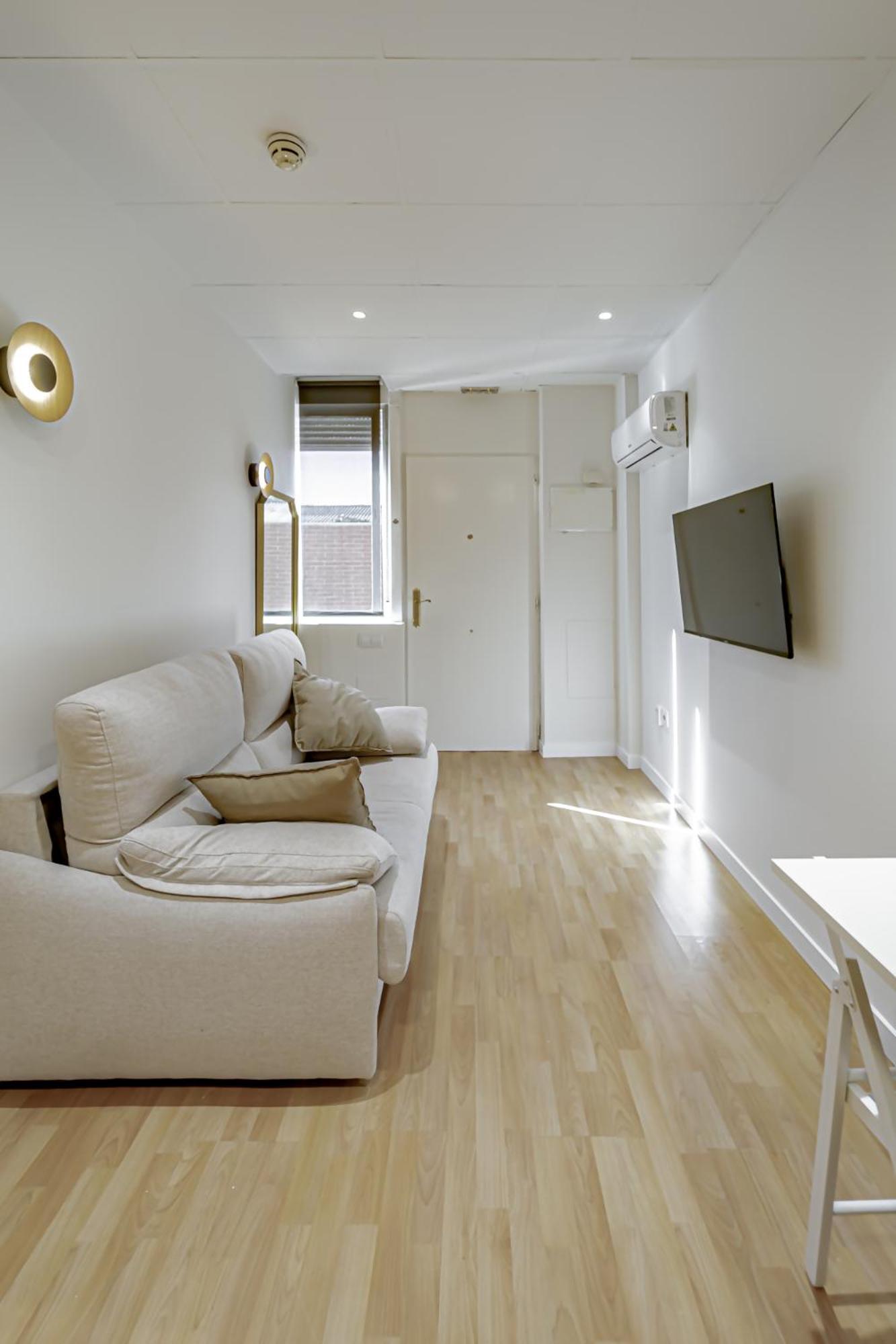 Apartamentos Noviembre Мадрид Экстерьер фото
