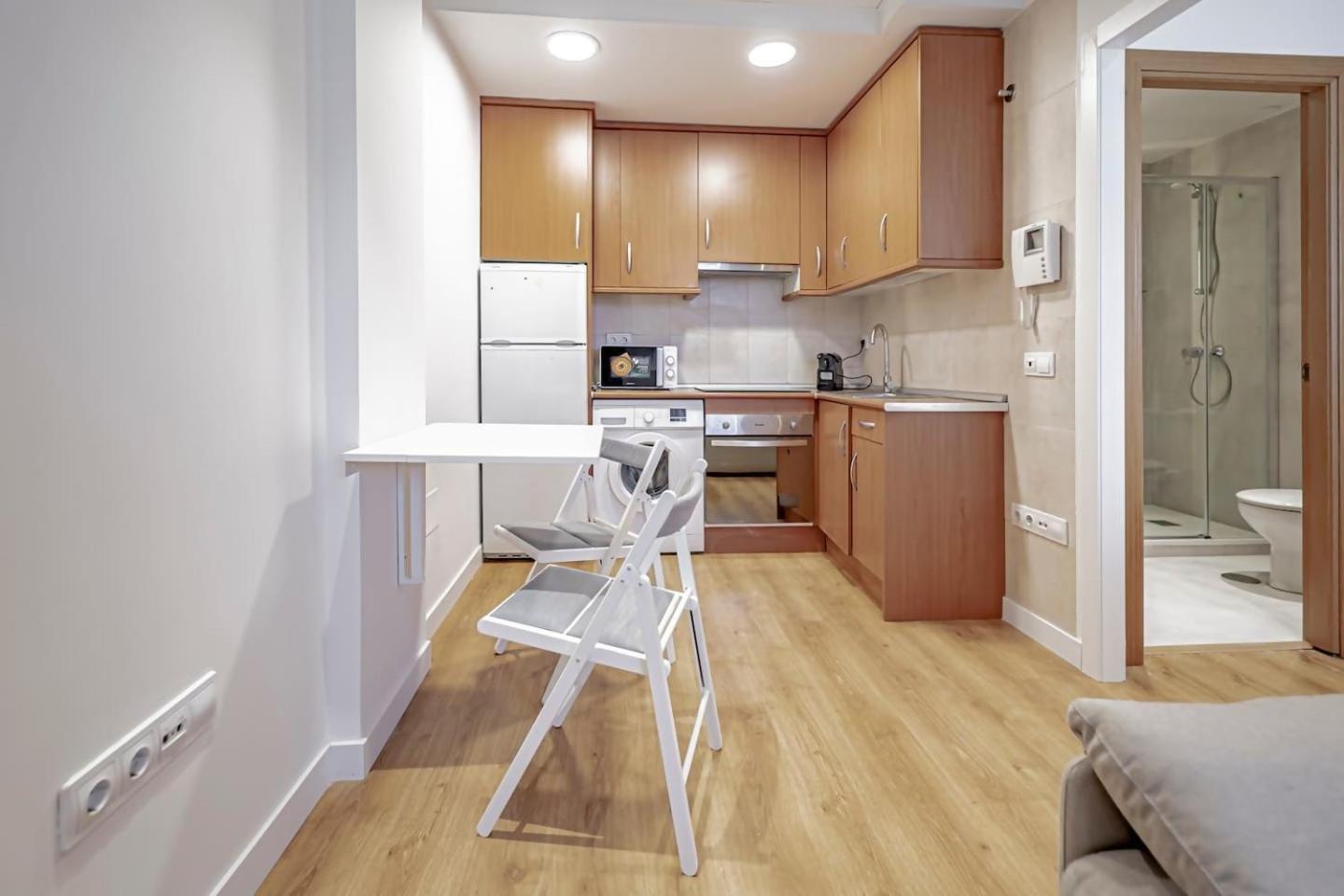 Apartamentos Noviembre Мадрид Экстерьер фото