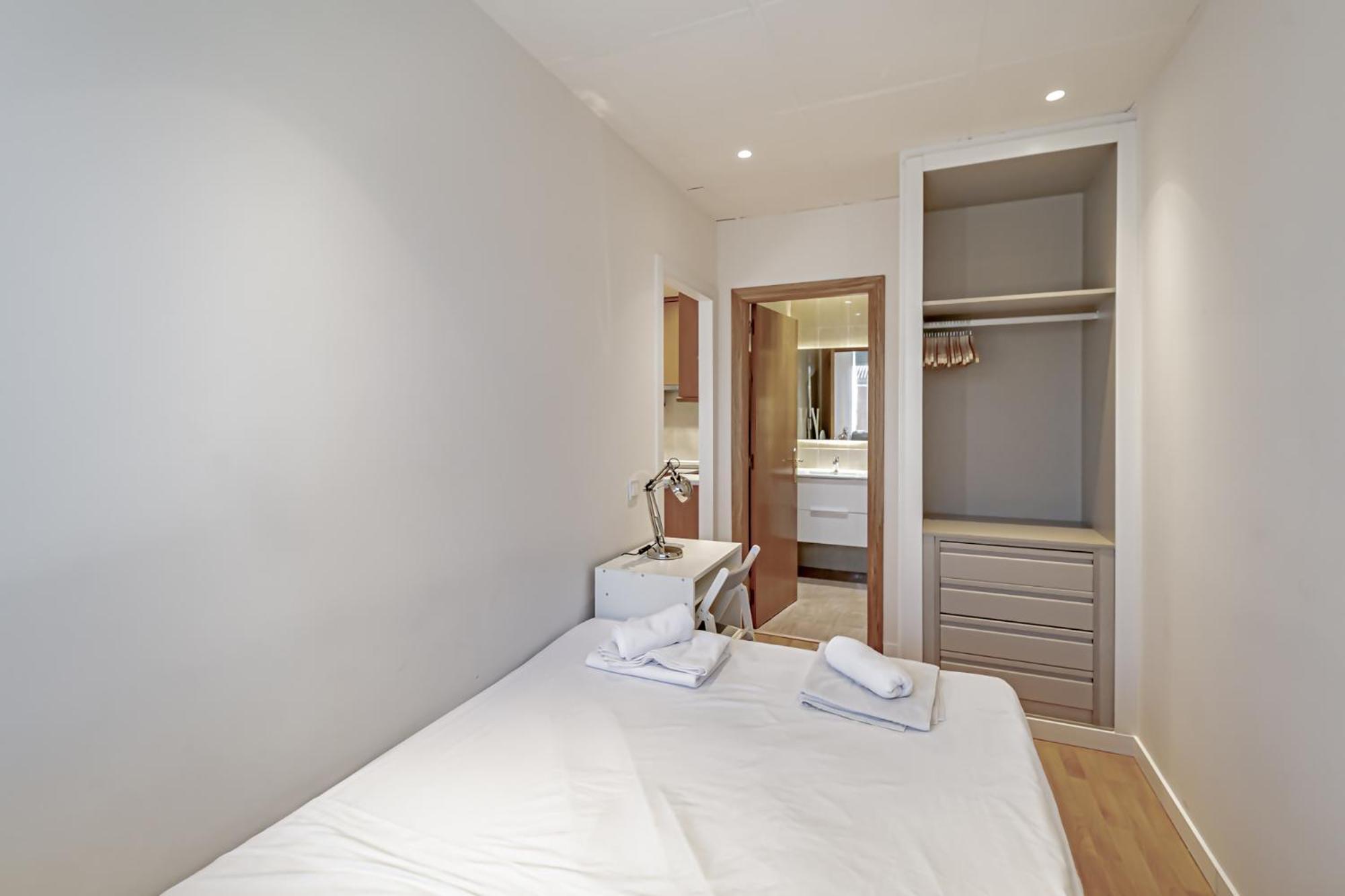 Apartamentos Noviembre Мадрид Экстерьер фото
