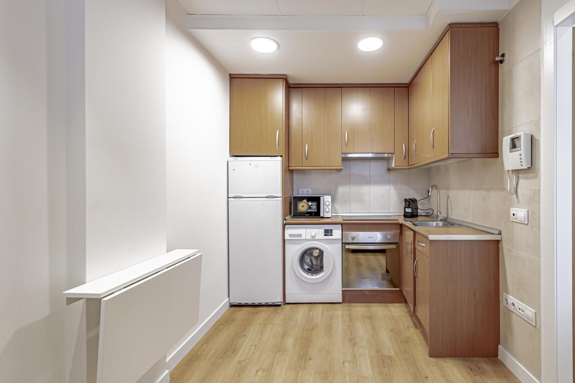 Apartamentos Noviembre Мадрид Экстерьер фото