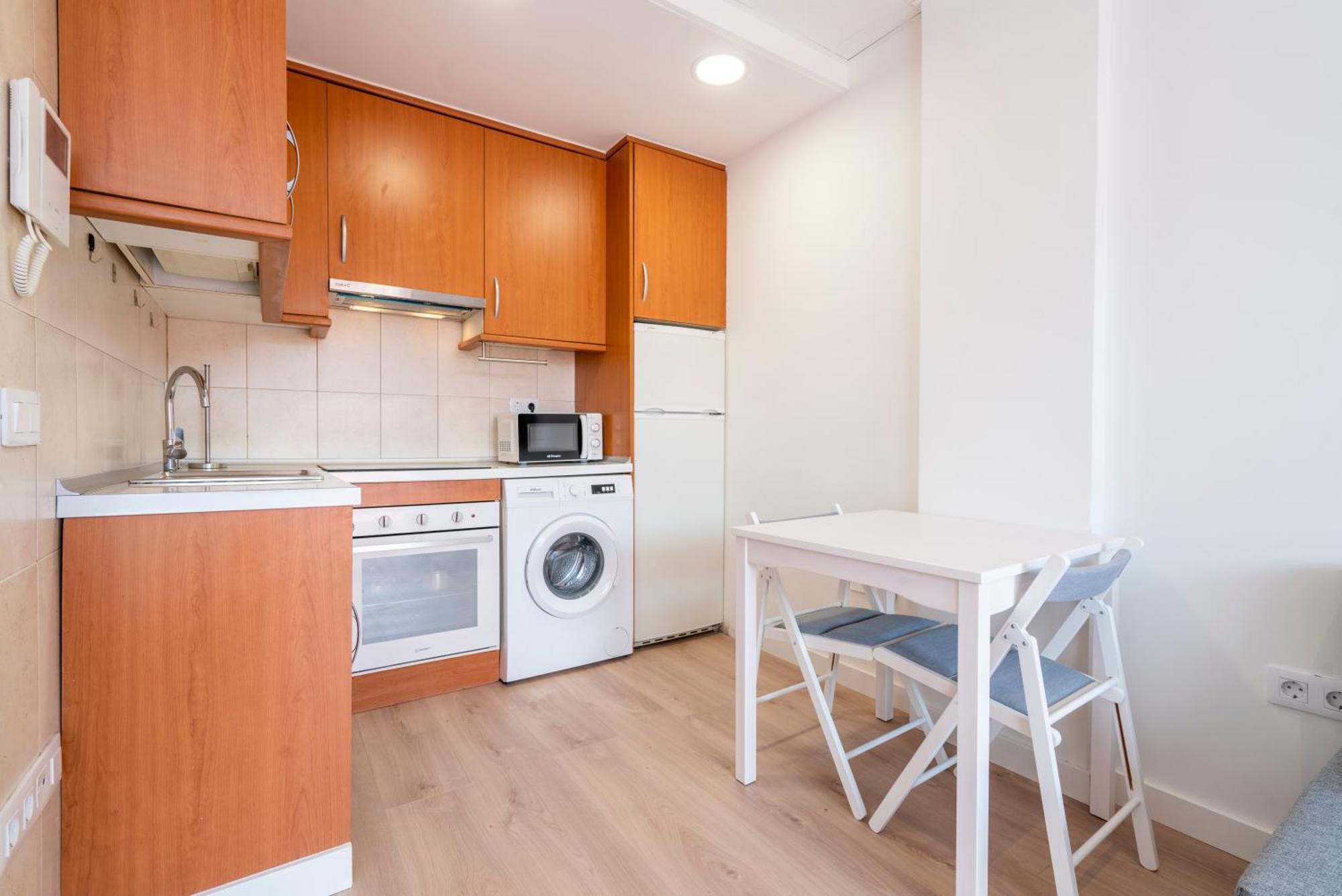 Apartamentos Noviembre Мадрид Экстерьер фото